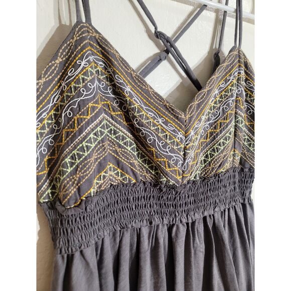 NWT Women's Wishlist Embroidered Tank Charcoal Gray Criss Cross Strap Boho sz S - Picture 2 of 7